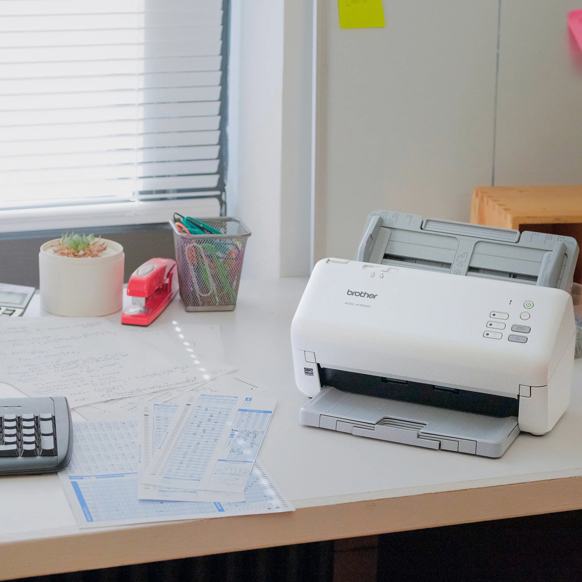 Professional Desktop Document Scanner J81760