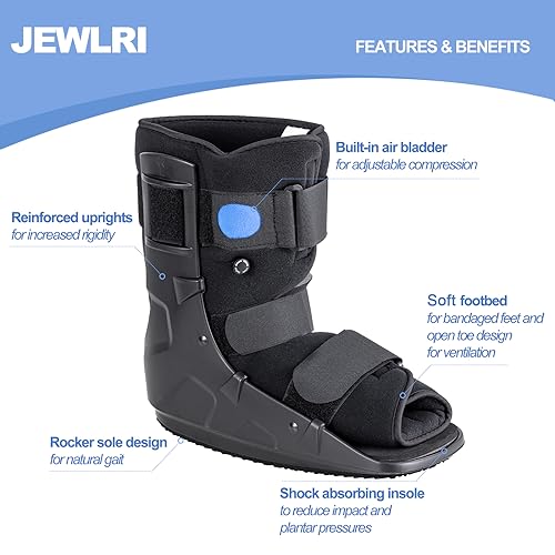 Black Medium Walking Boot Y894606