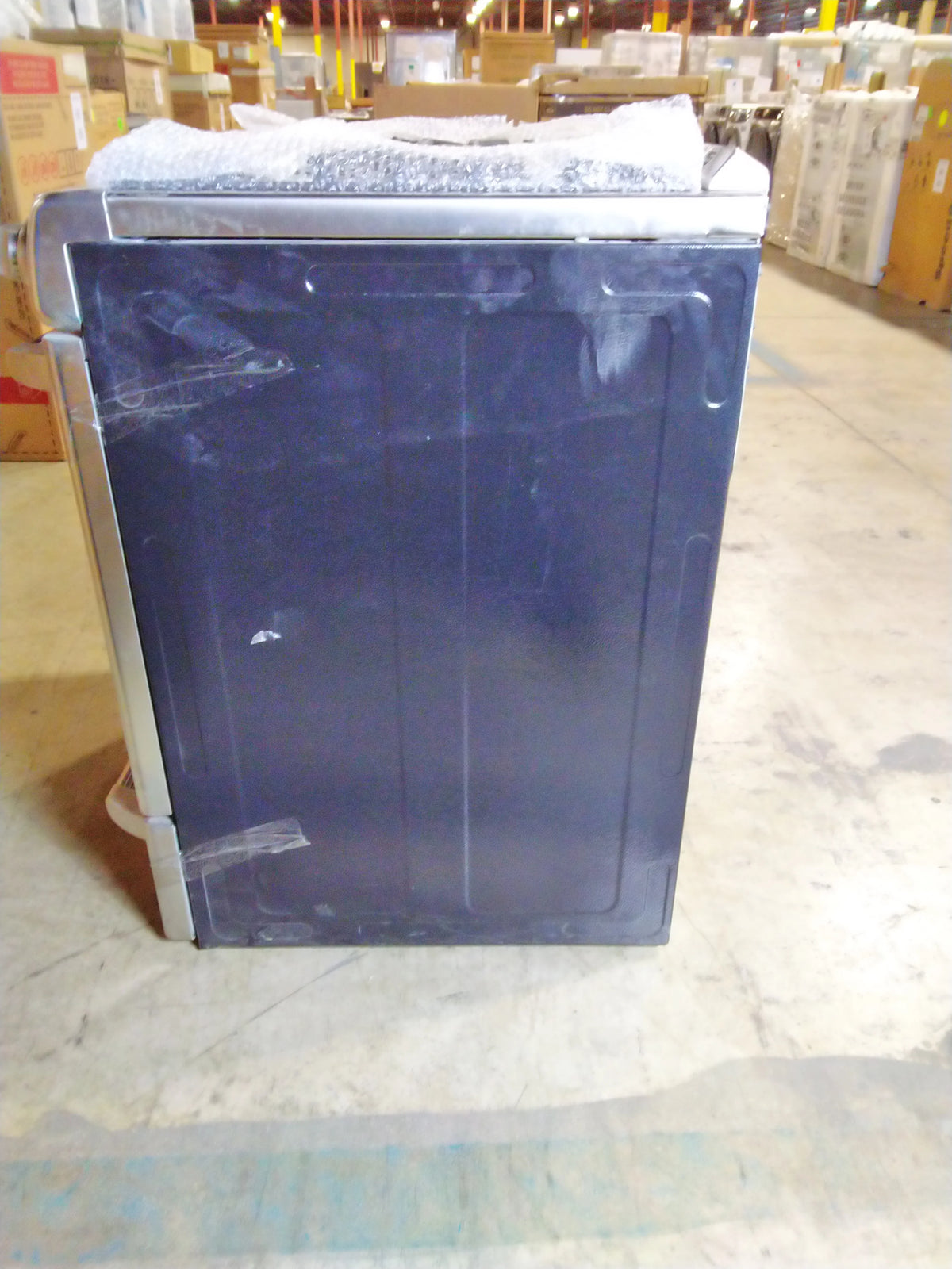Slide-In Front Control Dual-Fuel Range with Baking Drawer Z977387