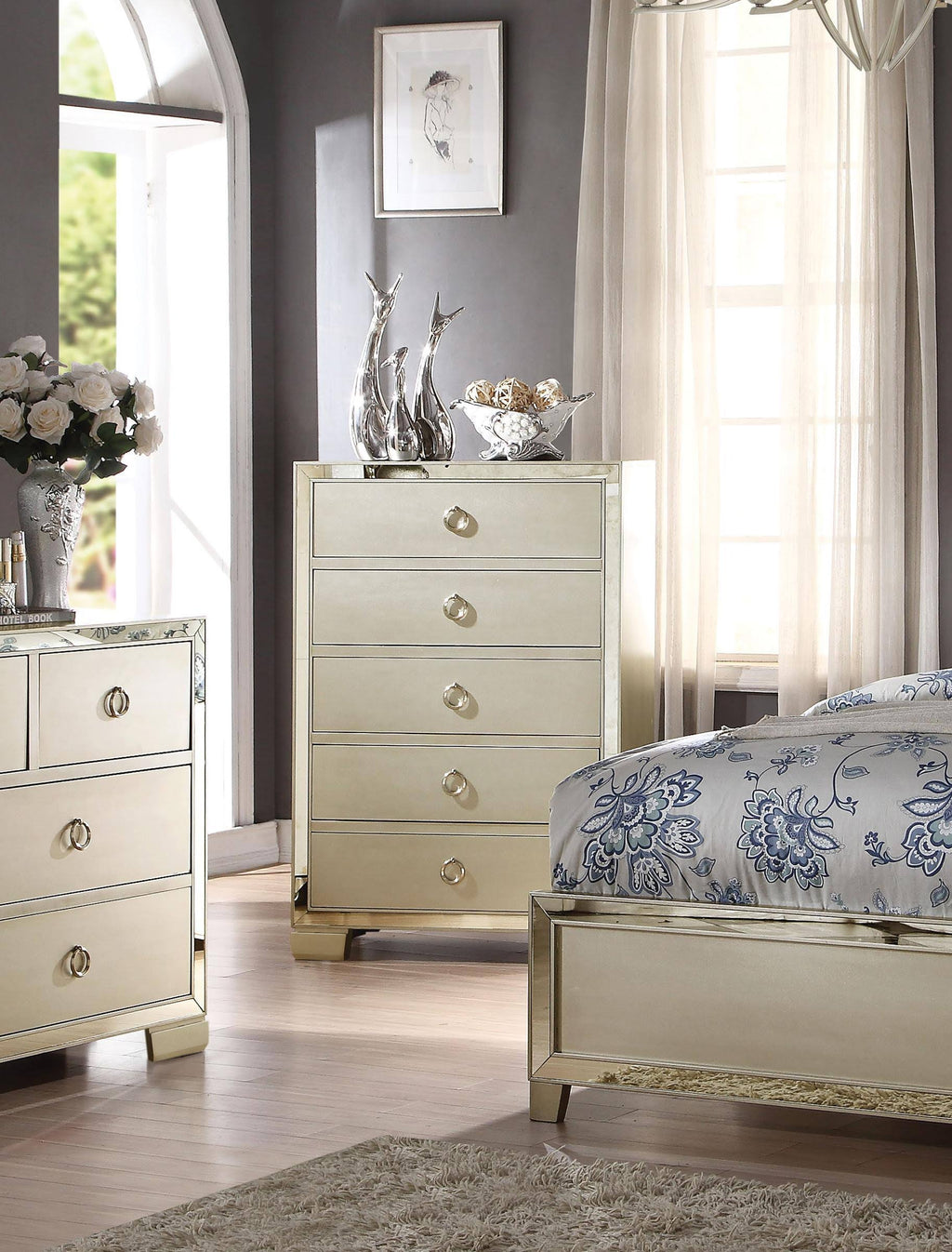 Champagne Eastern King Bed M375