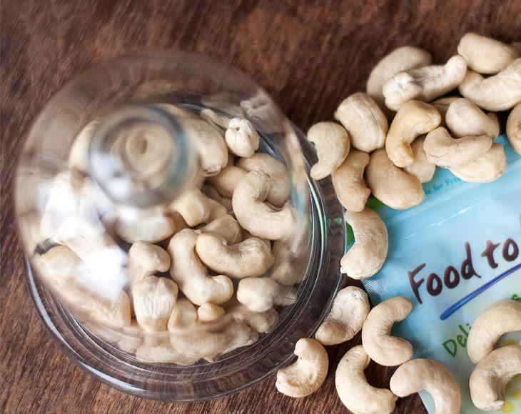 Raw Whole Cashews 18 lbs Q622