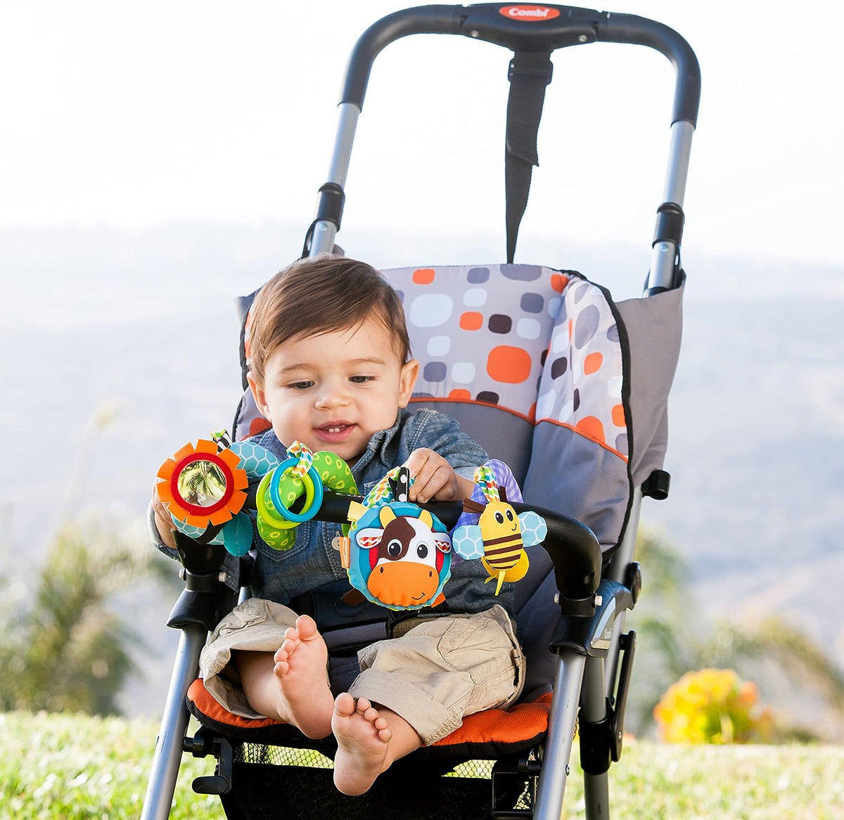Blue Farm Textured Activity Toy Y546402