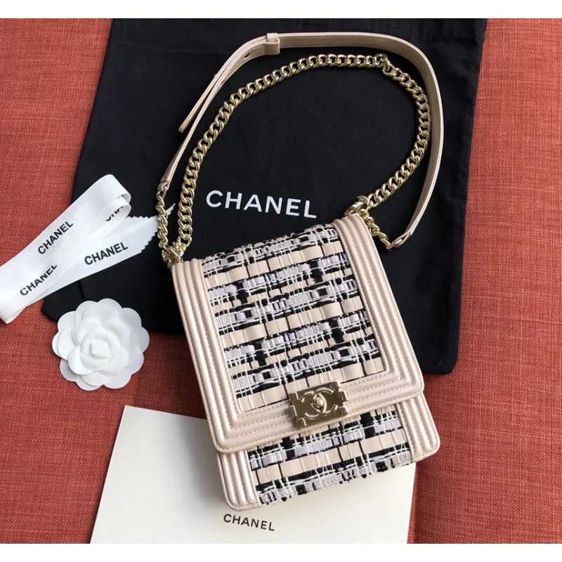 Chanel Handbag W388727