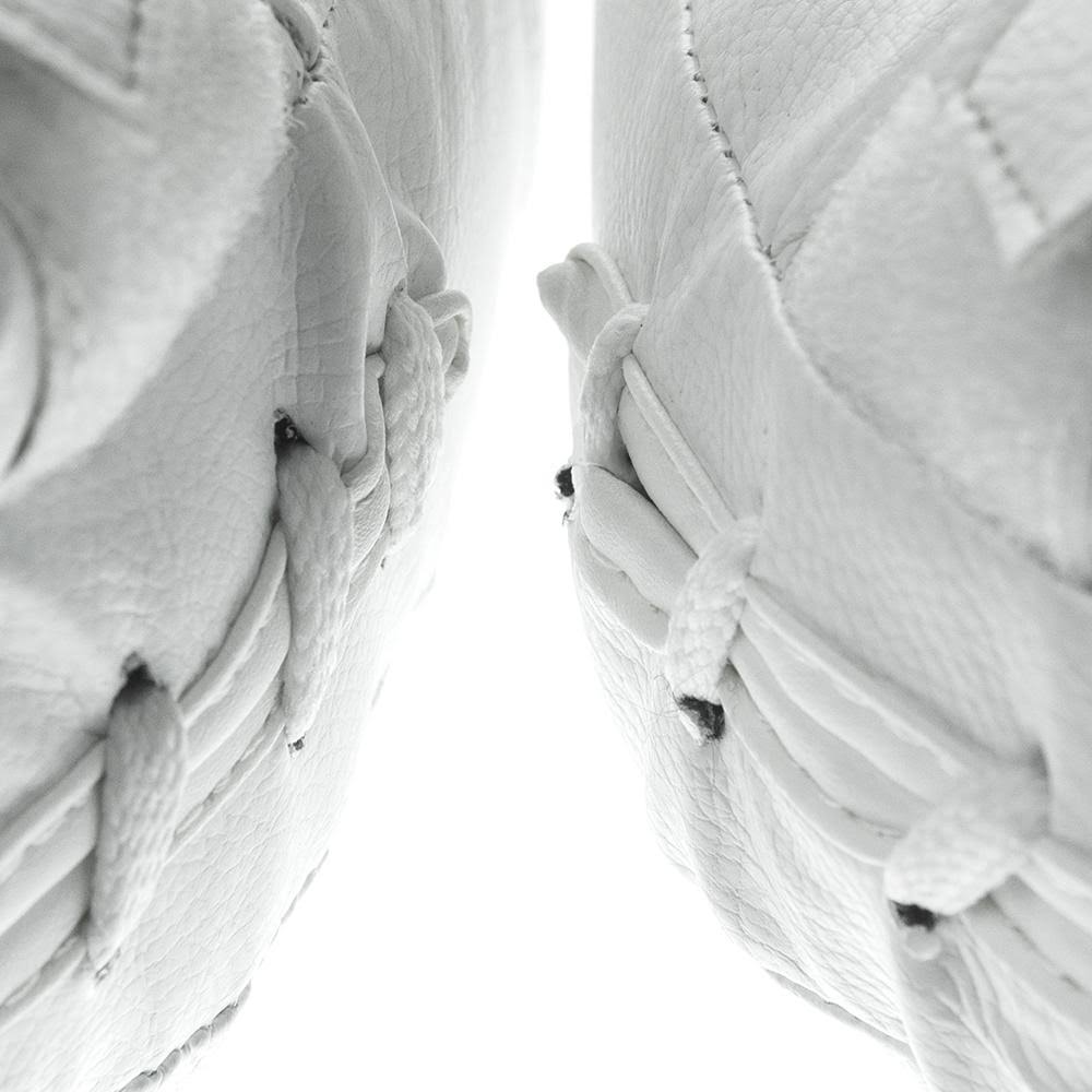 White Standard Striking Air Mitts Pair L682709