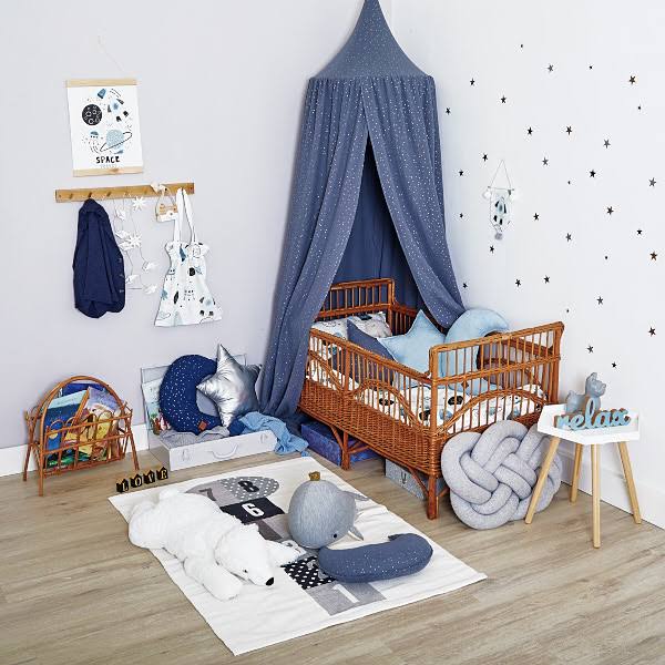 Grey Bed Canopy and Floor Mat H222