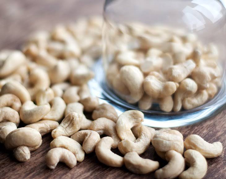 Raw Whole Cashews 18 lbs Q622
