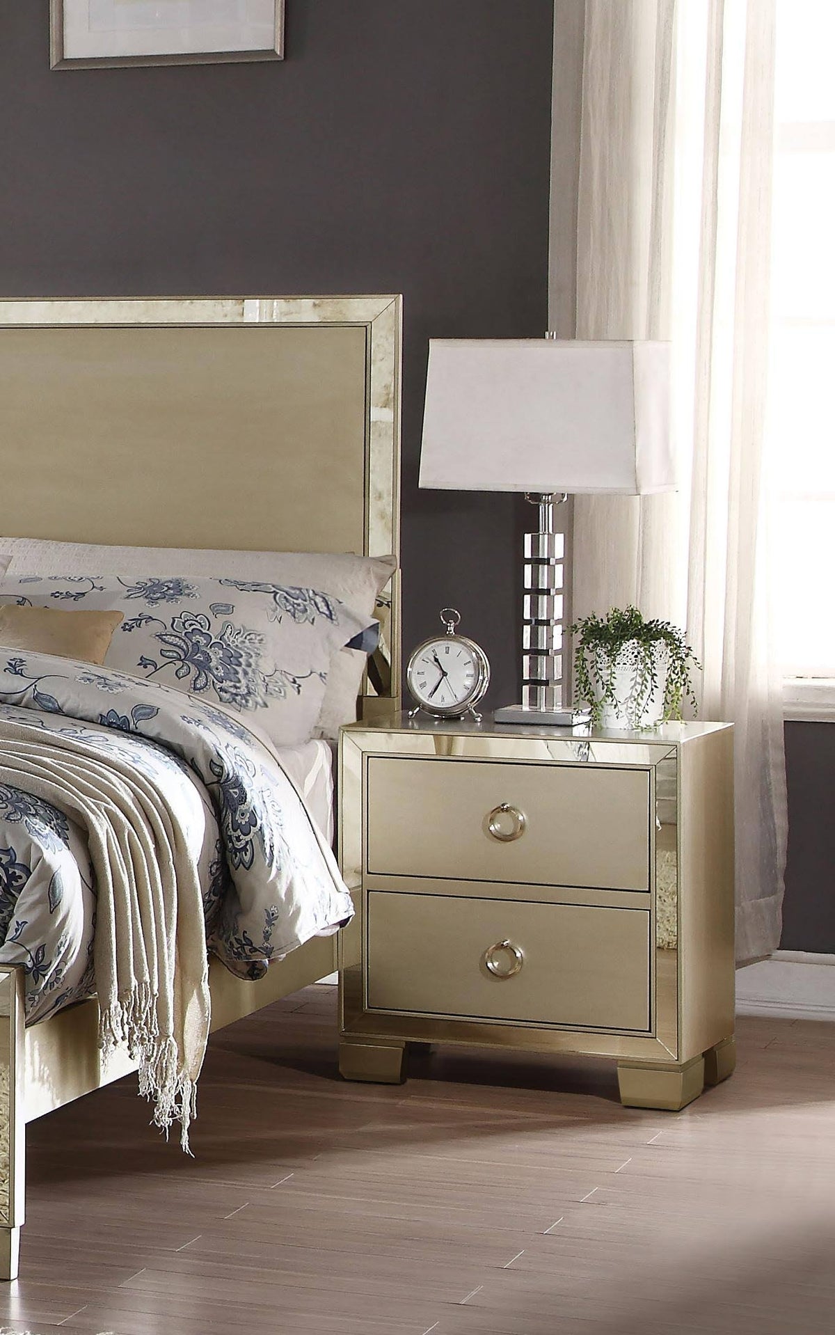 Champagne Eastern King Bed M375
