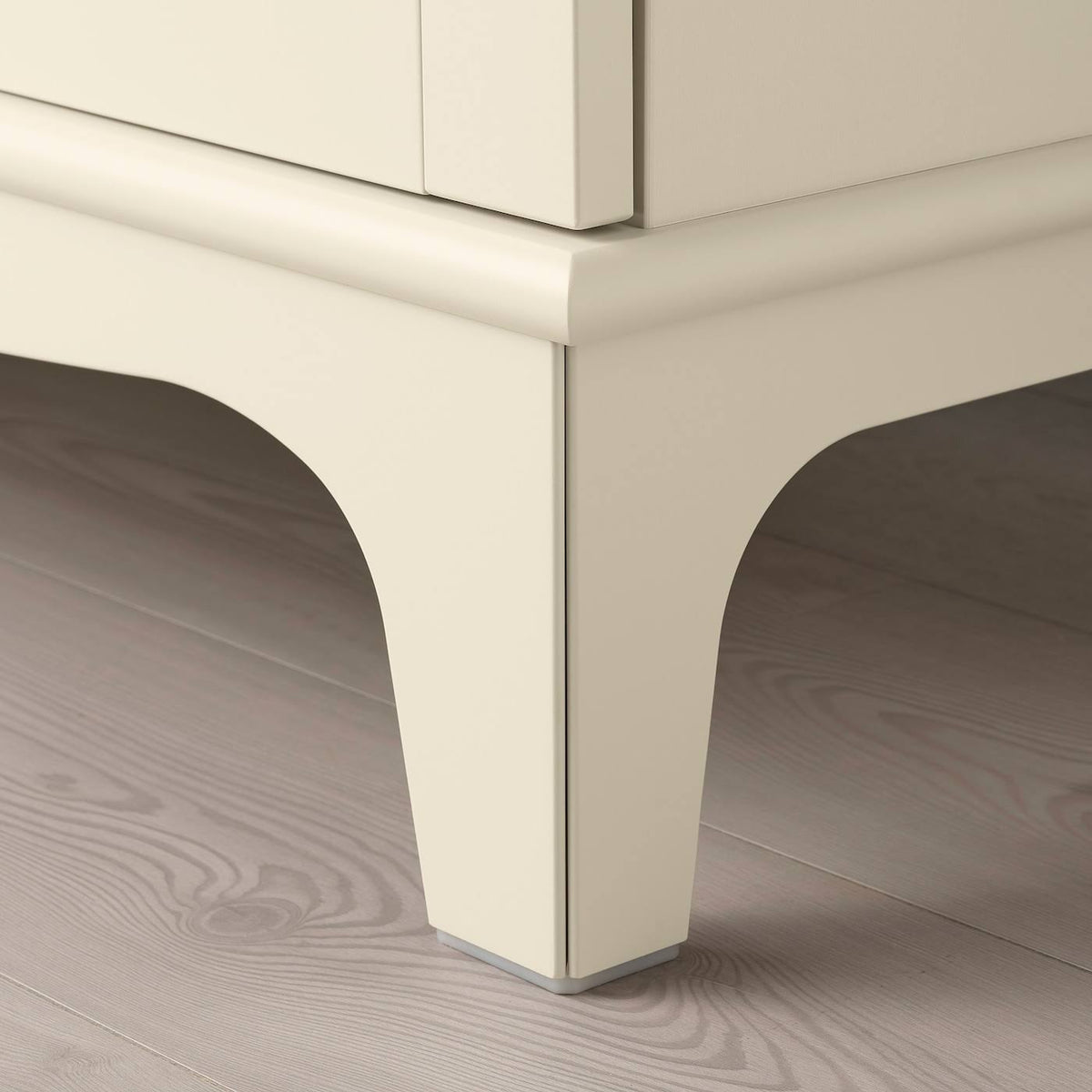 Light Beige Cabinet with Glass Doors E48340
