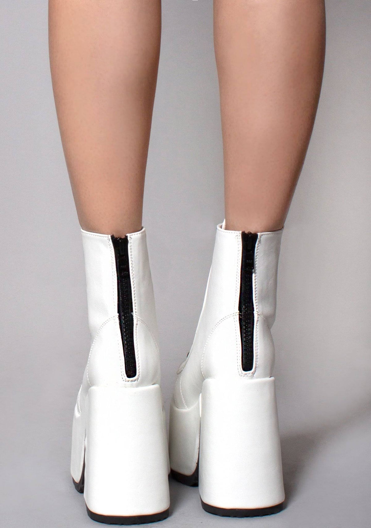 White Vegan Leather Shoes D763224